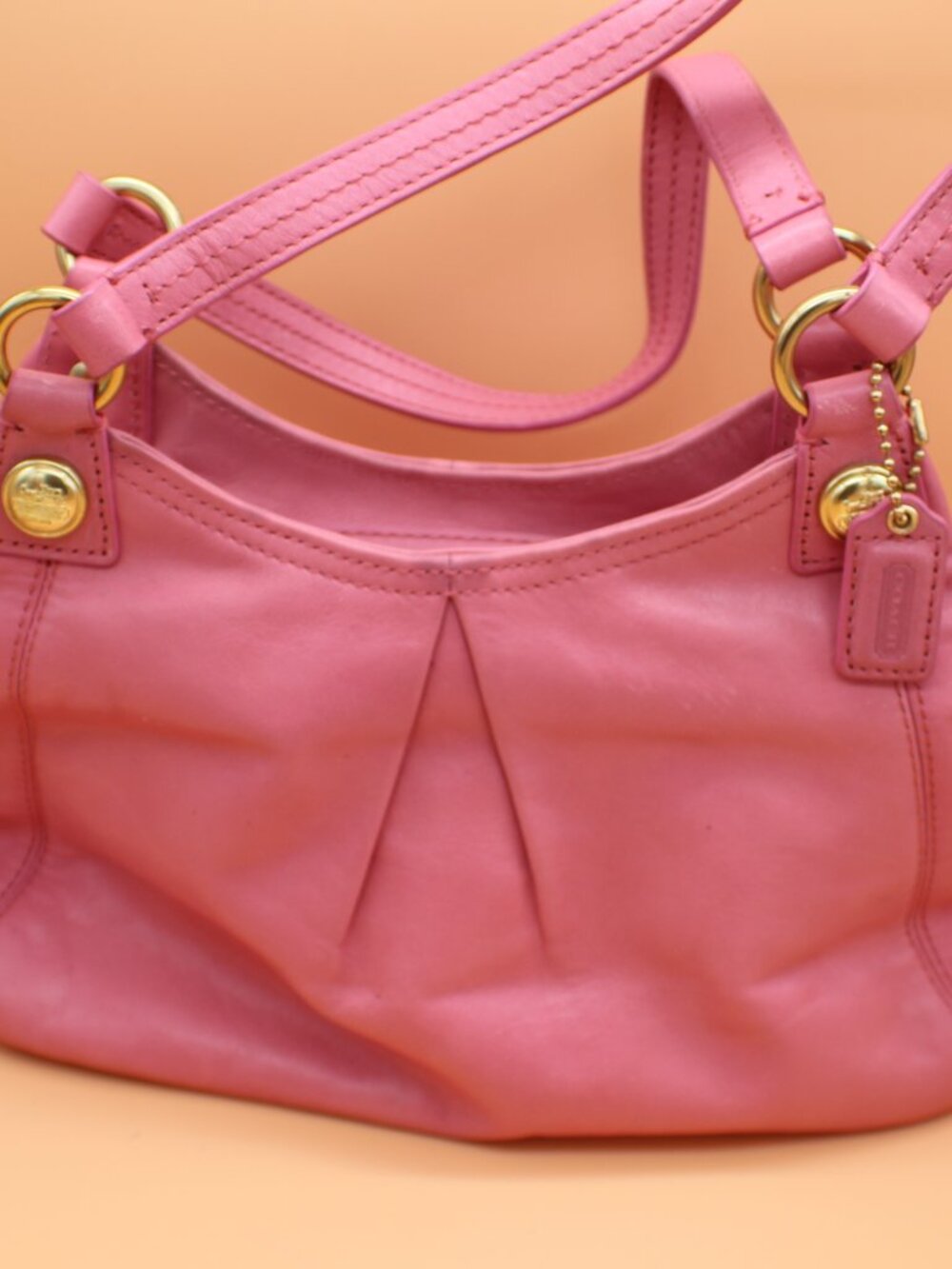 Coach Pink Leather Handbag Shoulder Bag Gold Hardware Classic Style - Picture 5 of 14